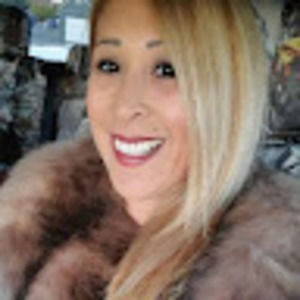 Meet your Posher, Raquel